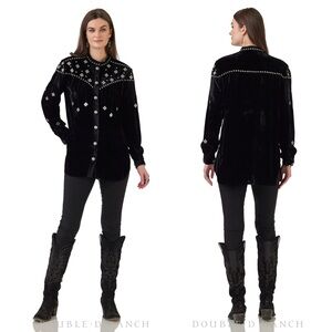 Double D‎ Ranch Sacred Mountain Velvet Top, Black